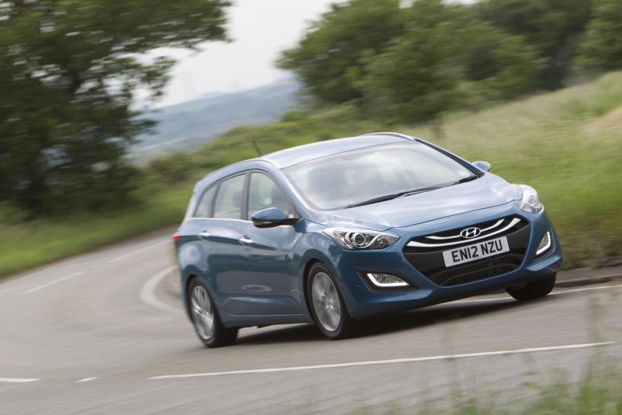  Hyundai i30 Wagon 2012 года  (UK) (фото 54 из 70)